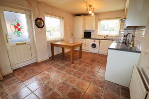 Kitchen/Diner- click for photo gallery
